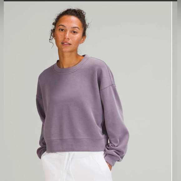 Lululemon  perfectly oversized  cropped  crew softstremed  
  Dusky lavander - Picture 1 of 7